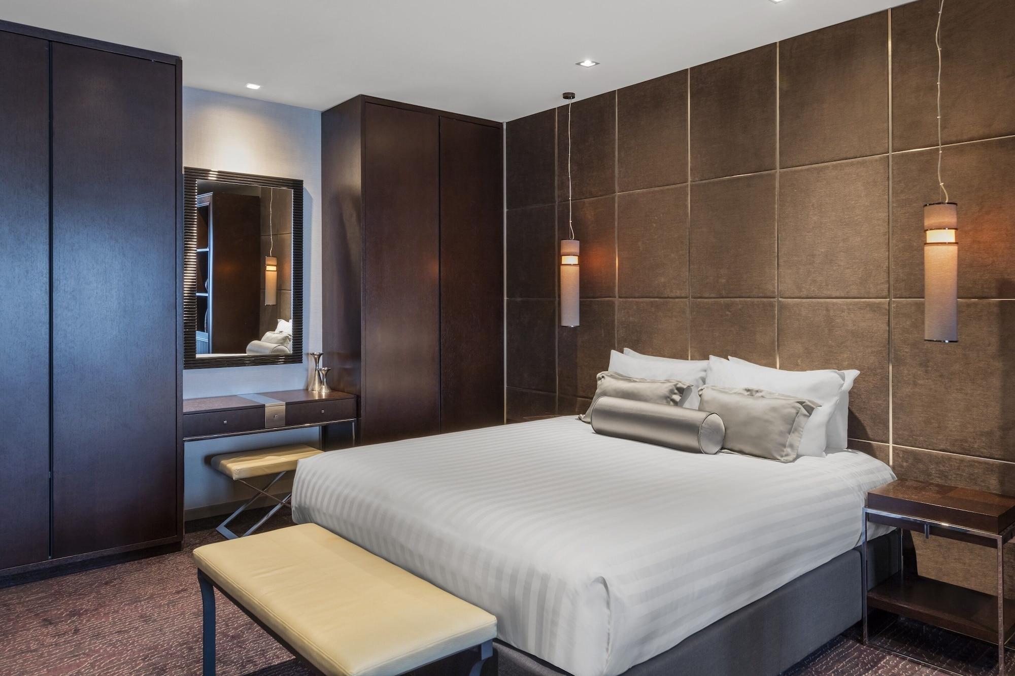 The Beetson Hotel Brisbane Exterior foto A bedroom in the hotel