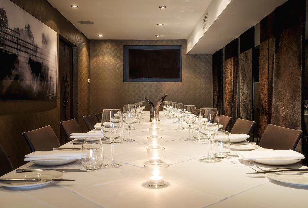 The Beetson Hotel Brisbane Exterior foto The private dining room at the restaurant