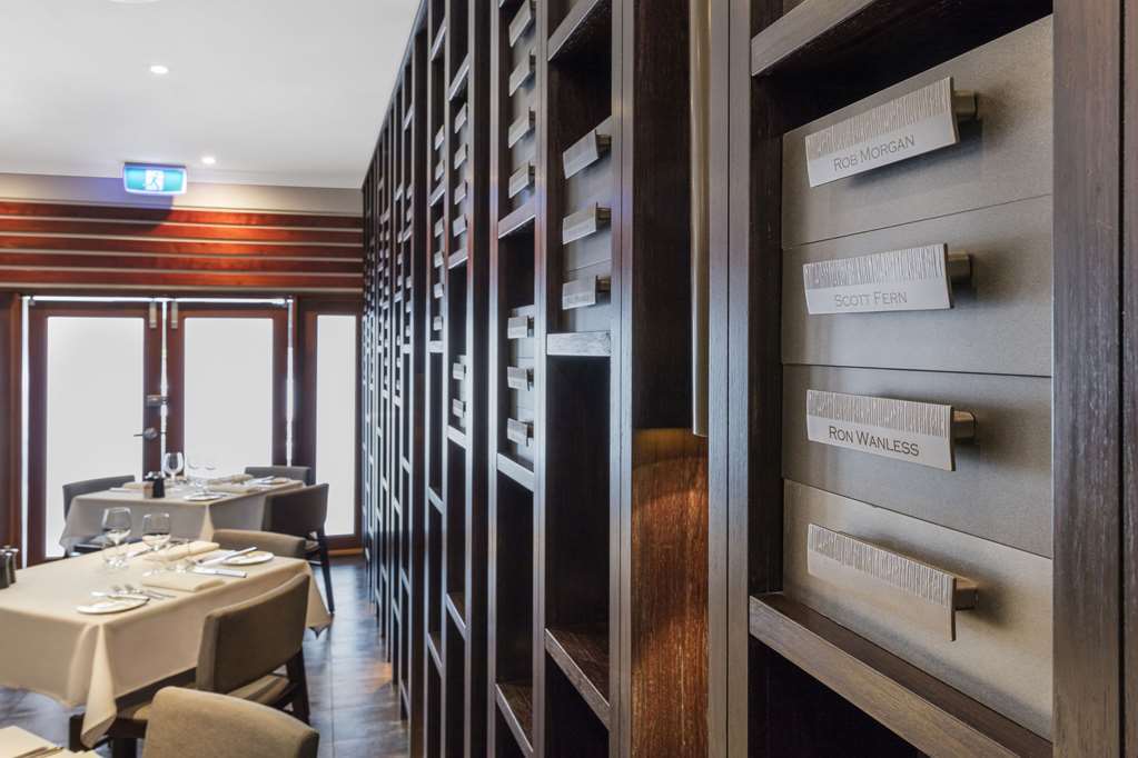 The Beetson Hotel Brisbane Restaurant foto Wine lockers at the restaurant